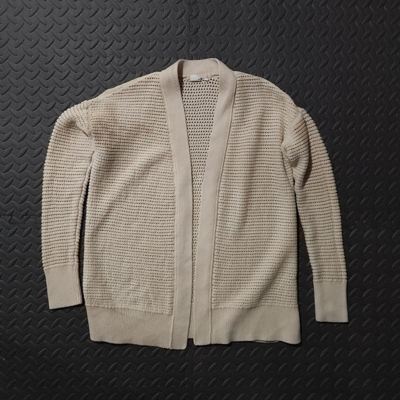 Gap Women's Tops Bundle lot of 4 - Picture 4 of 5